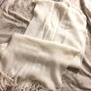 NWT Lauren Conrad Shawl Scarf